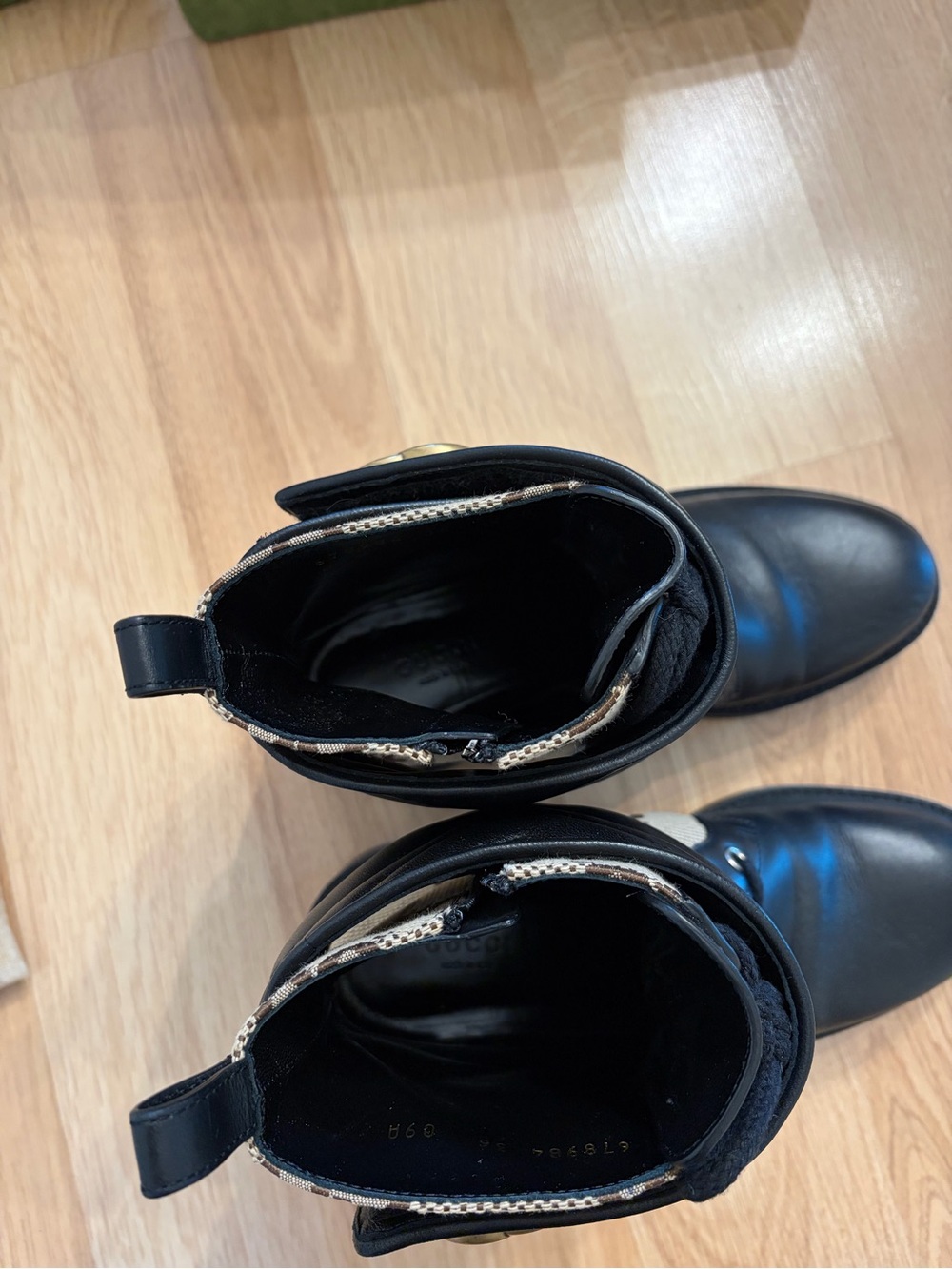 Gucci Marmont Lace Up Women’s Boots - Picture 11 of 12